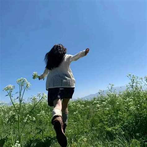 春日女生头像温柔