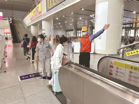 哈尔滨火车站北站出口检票台门禁案例图片-哈尔滨市速尔科技开发有限公司