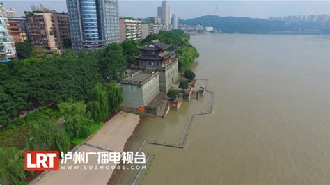 长江中上游地区持续降水形成洪峰，长江三峡首次开启十孔泄洪 - 知乎