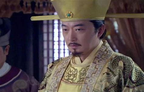 赵匡胤是第一个黄袍加身的皇帝吗？后周太祖郭威：我才是第一人_凤凰网历史_凤凰网