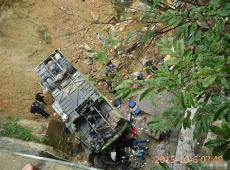 安徽霍山县一辆大巴车坠桥事故 造成至少7人死亡-闽南网