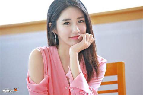 M美丽女生图片