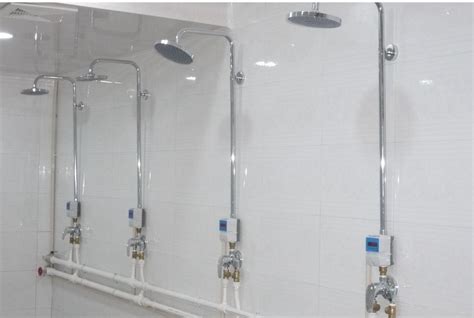 卫生间淋浴隔断图片，这6种款式的淋浴房真好看!_猎装网装修平台