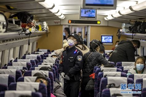【新春走基层】重庆：铁路警方护航 让春运返程更安心_桐庐新闻网