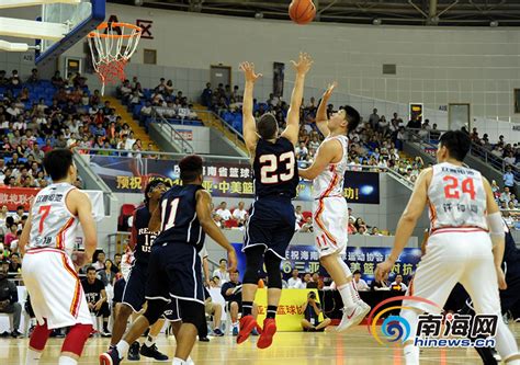 中美篮球对抗赛昨日在邢台开战