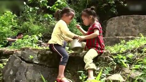 直击：中国最穷山区孩子们吃什么
