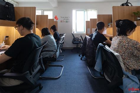 在郑州有没有那种收费的自习室，可以安静学习的地方？ - 知乎