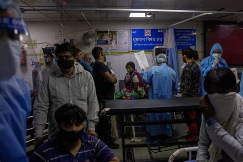 印度疫情急转直下：首都封锁，医院人满为患，市民在线“求救”|印度|疫情|印度疫情_新浪新闻