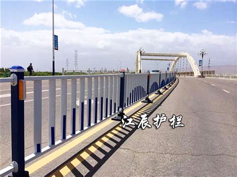 乌海交通护栏多少钱-常州江辰锌钢护栏