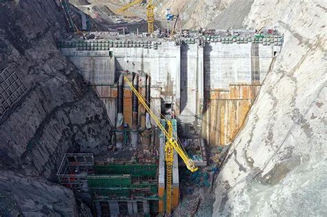 黑河黄藏寺水利枢纽工程提前完成2600米高程年度大坝建设任务 - 土木在线