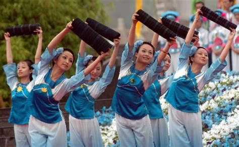贵州布依族群众欢度“六月六”-贵州旅游在线