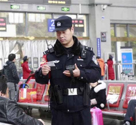 公安英烈先进事迹巡回报告会云南专场--中国警察网