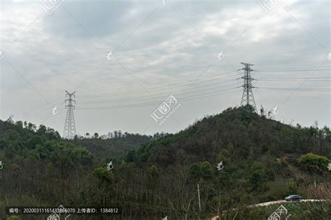 两面山上的铁塔高清图片下载_红动中国