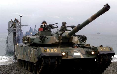 K2坦克领衔！韩国防务展陆军主力装备全部上阵——上海热线军事频道