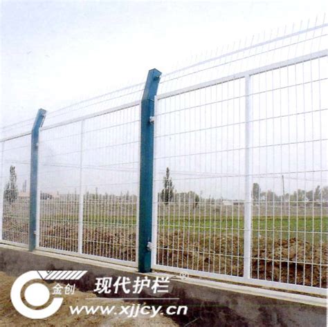 新疆护栏，新疆浸塑护栏，新疆高速公路护栏网 - 九正建材网