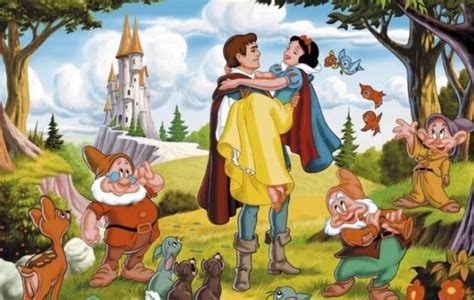童话故事里，白雪公主真的是因为王子的一个“吻”而醒的吗？|迪士尼|白雪公主|童话故事_新浪新闻