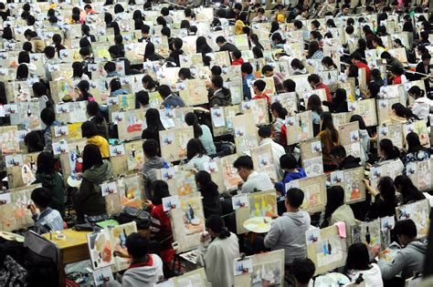壮观！3000多名美术考生同场作画 - 招考信息 - 新湖南
