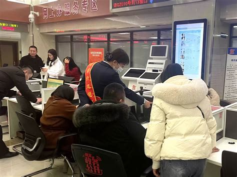 金凤区：政务窗口按时“上线” 以“满格”状态优化服务-宁夏新闻网