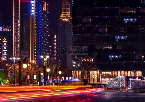 繁华的西安永宁门商圈夜景高清图片下载-正版图片500274946-摄图网