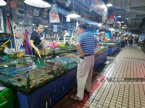 实拍青岛五大海鲜市场，价格都给嫩问好了！