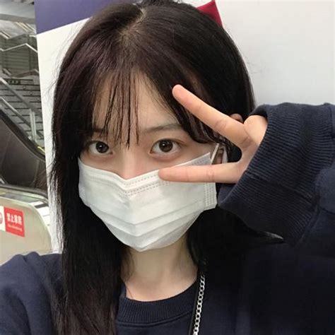 慵懒小众头像甜美女生