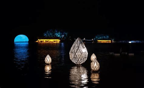 “月光之恋”揭开面纱 千岛湖从此有了岛屿光影秀-蜂耘网