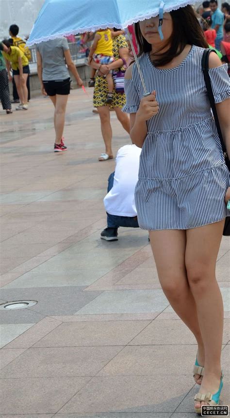昆明街拍的一组好身材美女们 - 中国娱乐资讯网CECET.CN