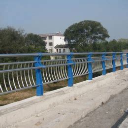 喀什地区景观桥梁栏杆-龙哲桥梁护栏_护栏/围栏/栏杆_第一枪