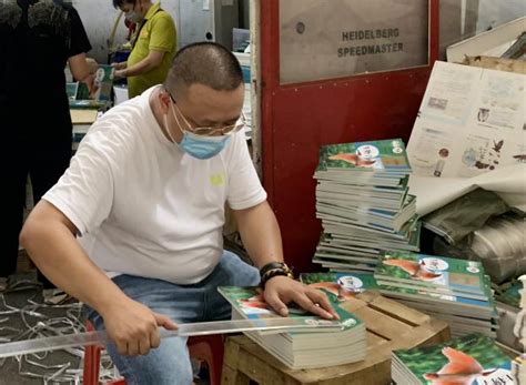 攻坚克难、迎难而上，海南2022年秋季教材印制发行工作全面完成-海南省新华书店