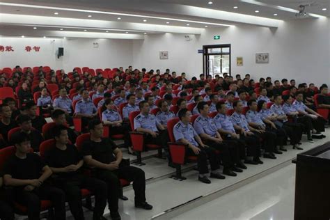 上饶市公安局科所队长 培训班结业仪式在市警校举行
