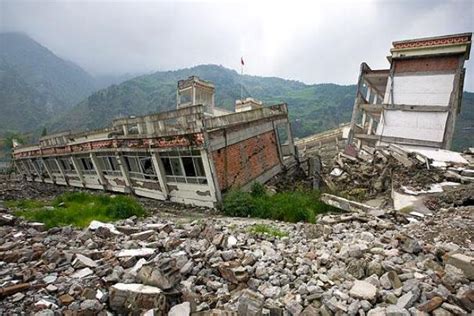 甘肃定西地震89人遇难 土坯房结构或是成因之一 - 景观网