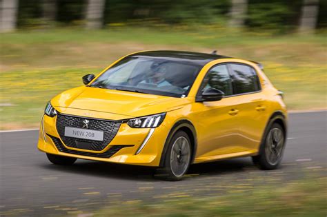 New Peugeot 208 Review | carwow