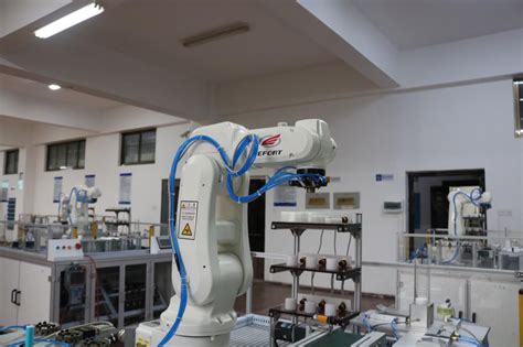 《人工智能与机器人基础训练》暑期学校结课-山东大学工程训练中心