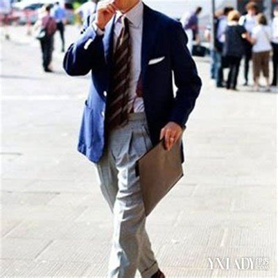 【图】成熟的30岁男人穿衣搭配 几种搭配瞬间点亮的你的造型_30岁男人穿衣搭配_伊秀服饰网|yxlady.com