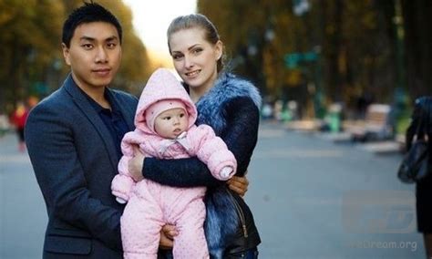 漂亮的乌克兰女子嫁入中国，婚后却让人难以理解 - 360娱乐，你开心就好