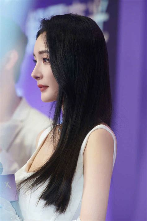 杨幂侧脸头像图片