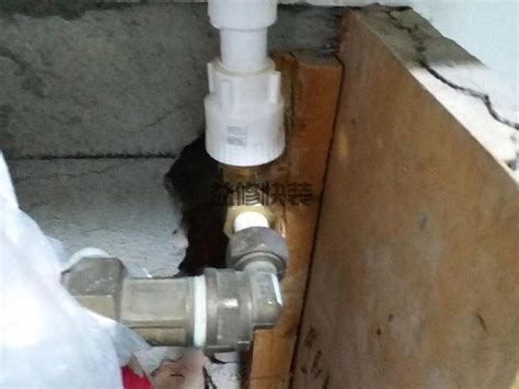 墙里水管漏水怎么修复?很多人都想着改成明管,这可行吗