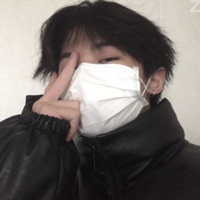 口罩男生头像图片