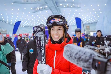谷爱凌：我想要去跳伞，但妈妈说你80岁或者不滑雪的时候再做-直播吧zhibo8.cc