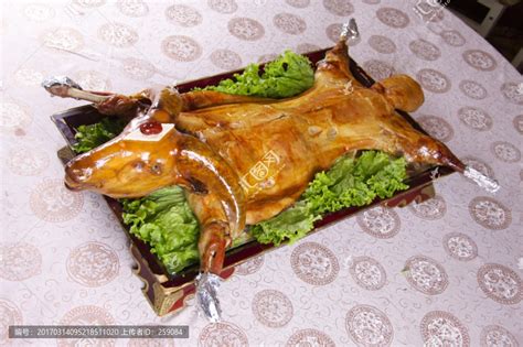 果木烤乳羊,中国菜系,食品餐饮,摄影素材,汇图网www.huitu.com