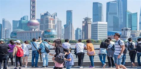外国人来中国旅游，自称：中国景区什么都好，就是门票贵了点