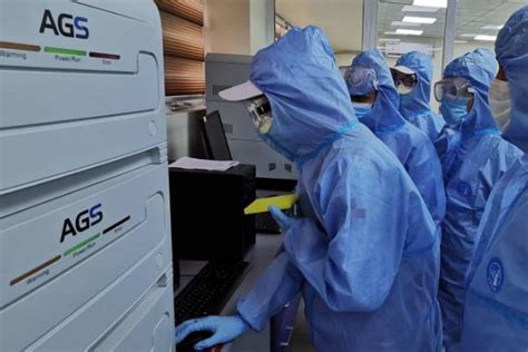 2019新型冠状病毒（SARS-CoV-2）核酸检测试剂盒（荧光PCR法）样本采集和检测流程