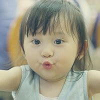 甜美女生头像嘟嘴熊猫
