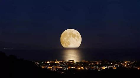 今年中秋月上演“十五的月亮十六圆” 月圆时刻要等到次日清晨_TOM财经