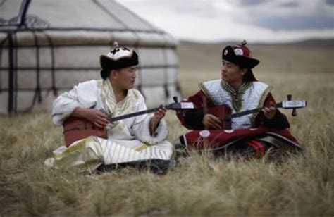 包头市及周边地区蒙古族传统民歌邀请赛在包头举行_包头新闻网_黄河云平台