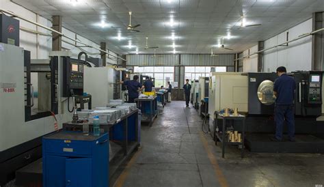 精密机械加工设备 - 中国科学院光电技术研究所光学元件厂