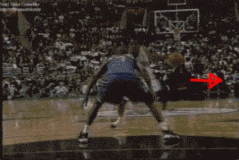 26年前的今天：“答案”艾弗森完成NBA首秀-直播吧
