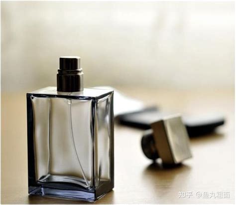全球最好闻的十大香水 最好闻的女士香水排名_巴拉排行榜