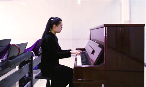 淮师获2018全国高校钢琴大赛专业教师组金奖-新闻网