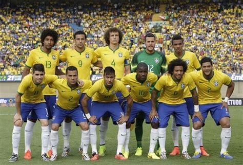 2000至2020巴西国家队最强阵容！_世界杯